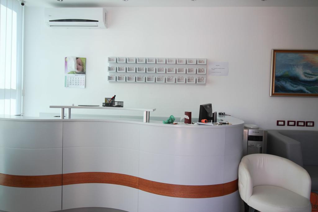 Hotel Keisa เดอร์มี ภายนอก รูปภาพ